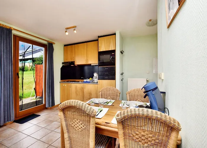 In St Vith With Hot Tub Casa de Férias