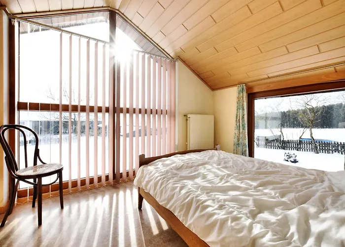 Casa de Férias In St Vith With Hot Tub Amelscheid