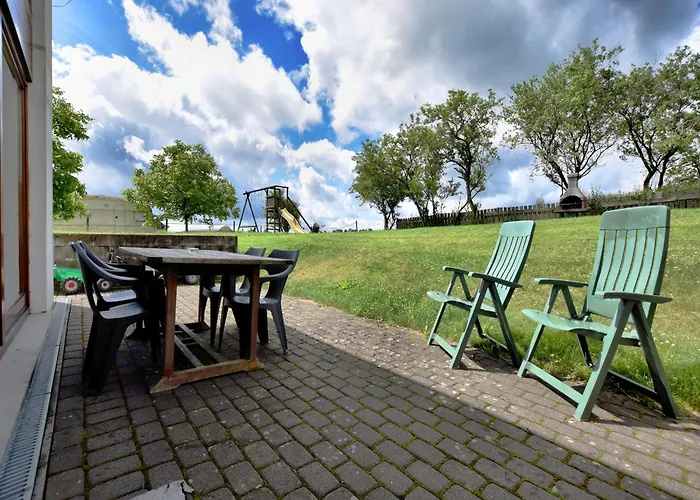 In St Vith With Hot Tub Casa de Férias *